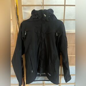 Patagonia Womens insulated ski jacket - Medium